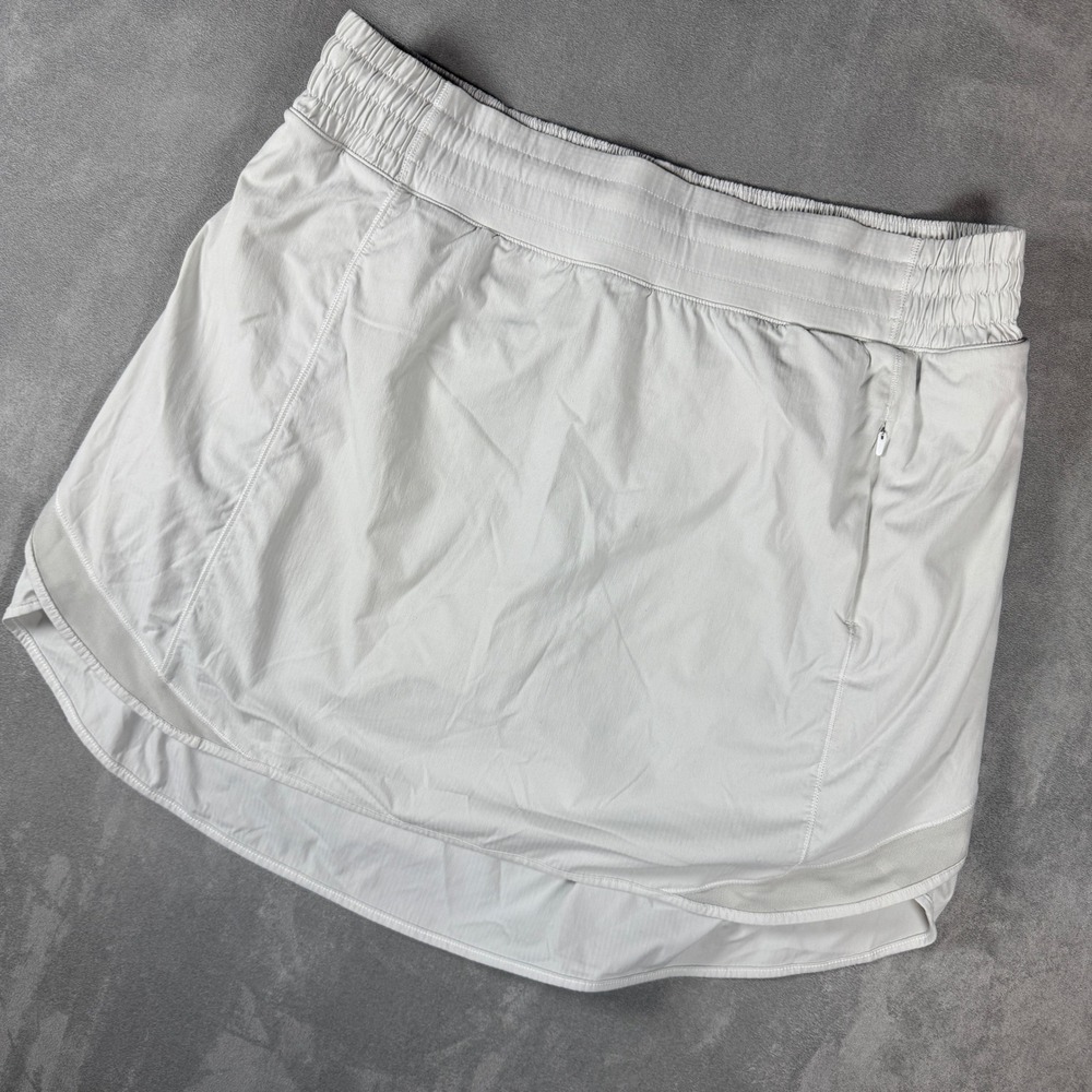 Lululemon Hotty Hot High-Rise Skirt White Gray Size 12 Tennis Running Skort - Picture 2 of 10
